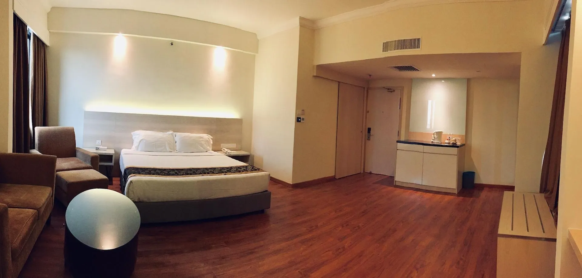 Crystal Crown Hotel Jb Johor Bahru
