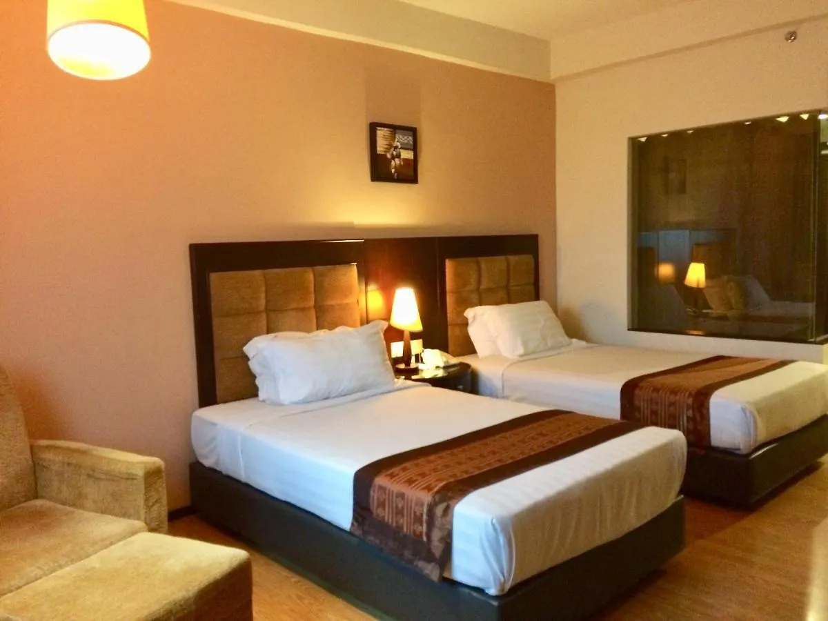 Crystal Crown Hotel Jb Johor Bahru 3*,