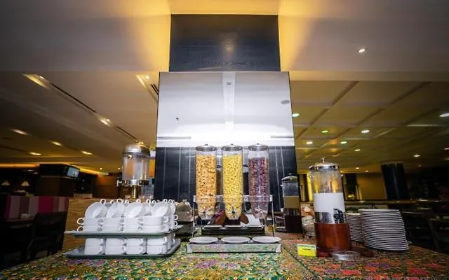 Crystal Crown Hotel Jb Johor Bahru 3*,